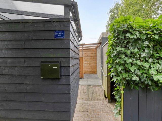 Baken 107, Groningen