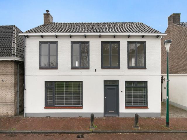 Kerkring 7, Fijnaart