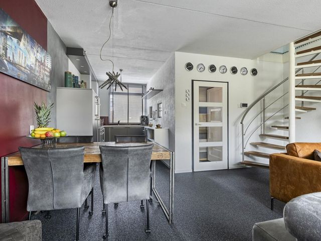Brandgansstraat 42, Strijen