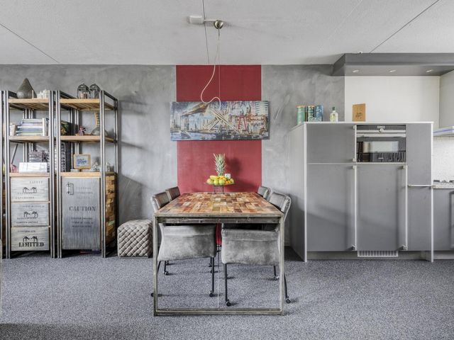 Brandgansstraat 42, Strijen