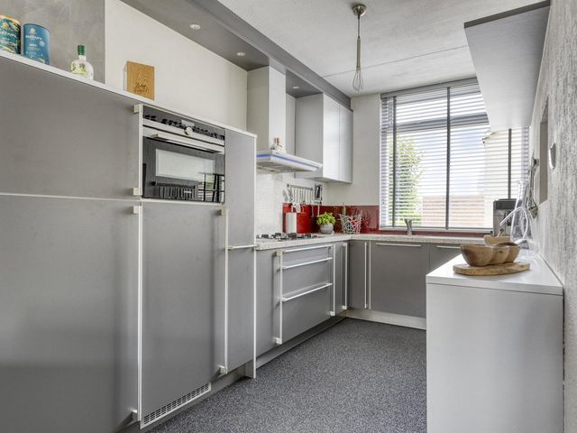Brandgansstraat 42, Strijen