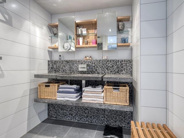 Brandgansstraat 42, Strijen