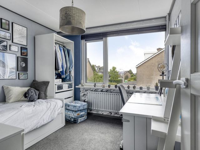 Brandgansstraat 42, Strijen