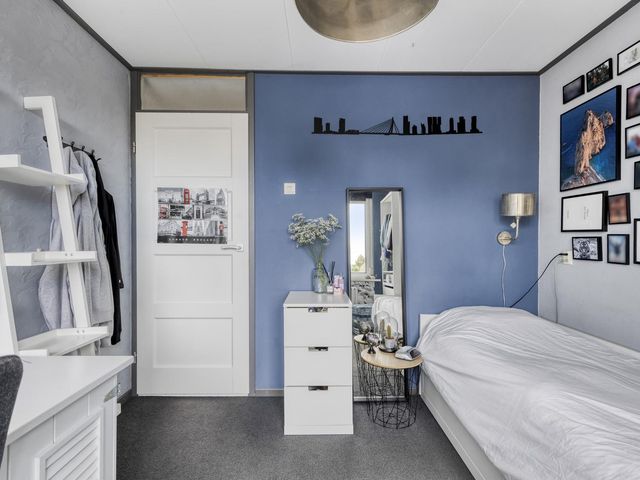 Brandgansstraat 42, Strijen