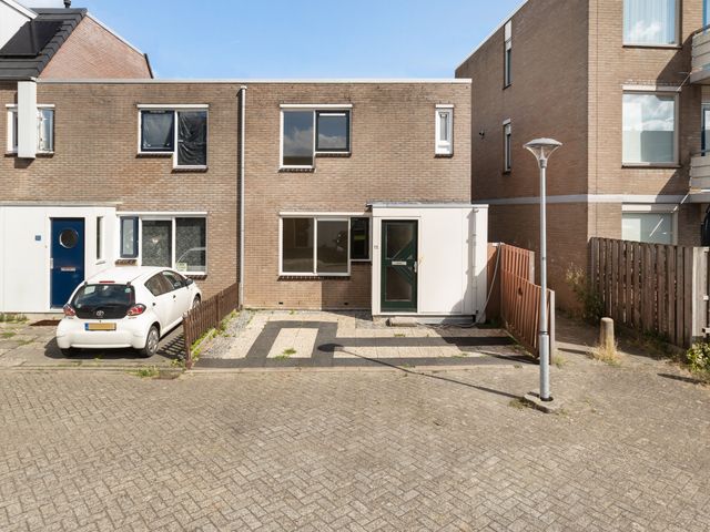 Hermann Hesse-erf 72, Dordrecht