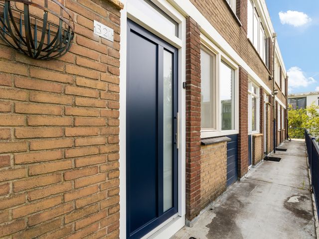 S.M. Hugo van Gijnweg 321, Dordrecht