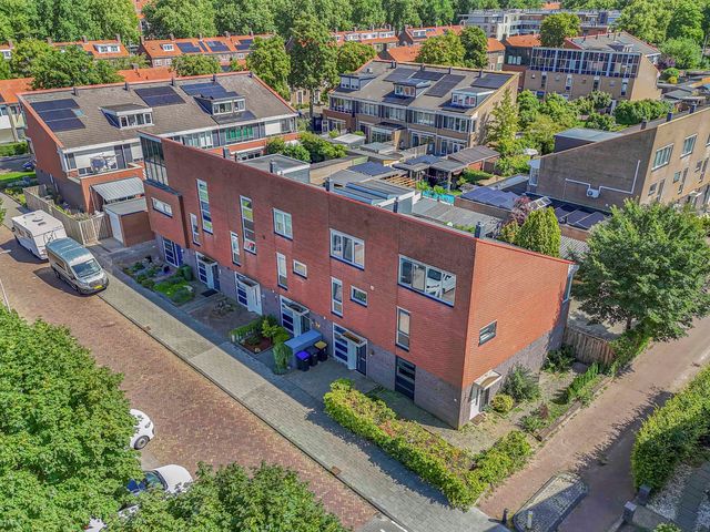 Rietzangerstraat 11, Emmeloord