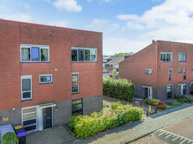 Rietzangerstraat 11, Emmeloord