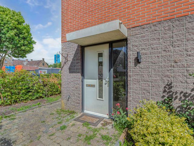 Rietzangerstraat 11, Emmeloord
