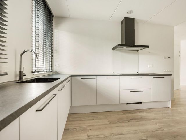 Koekoek 66, Uithoorn