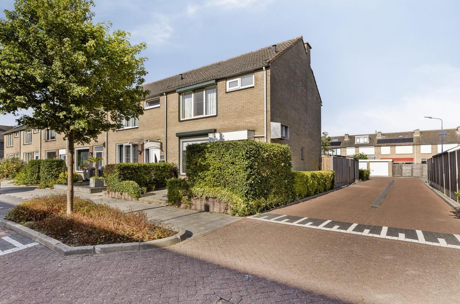 Volkerakstraat 22