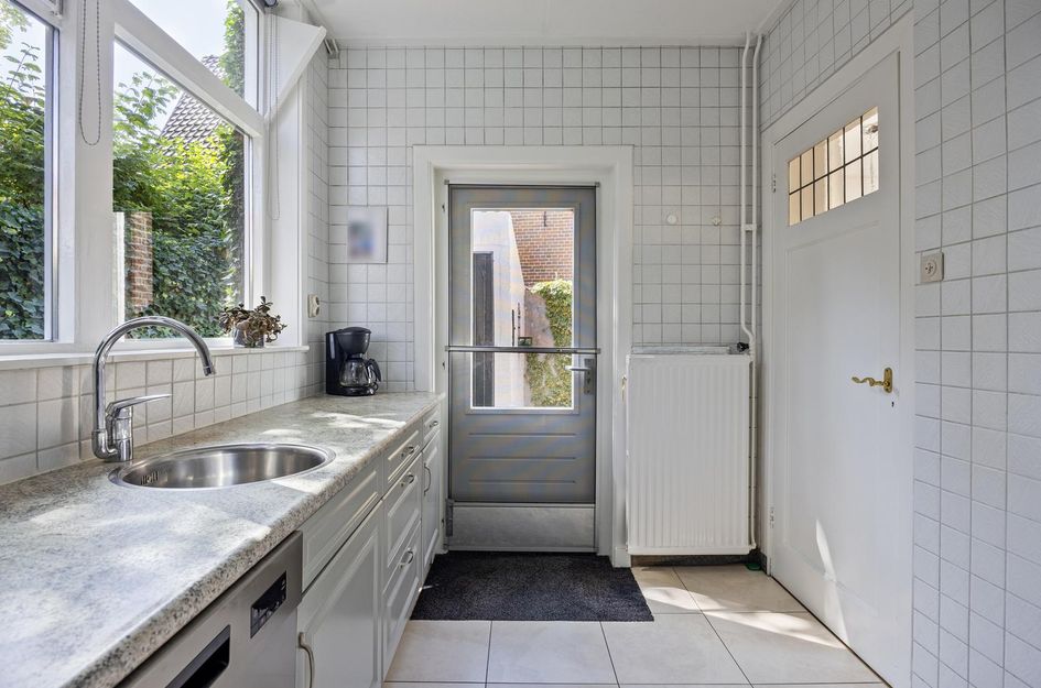 Manhuisstraat 5