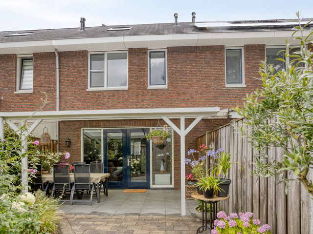 Marmotstraat 18, Helmond