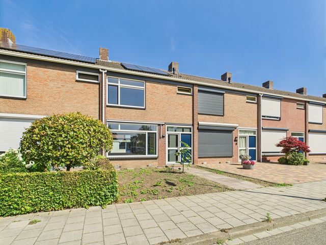 Bernard Zweerslaan 32, Terneuzen