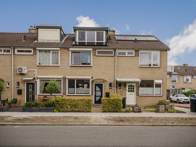 Beverveen 419, Spijkenisse