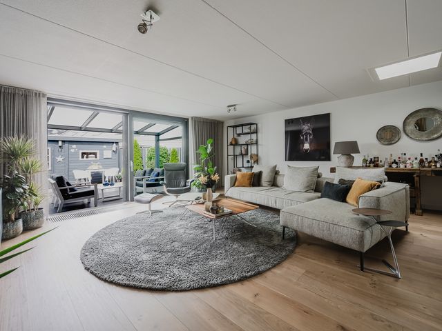 Rosa Spierstraat 2, Spijkenisse