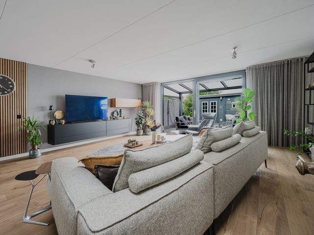 Rosa Spierstraat 2, Spijkenisse