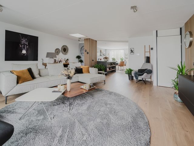 Rosa Spierstraat 2, Spijkenisse