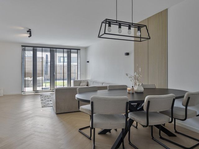 Apollovlinder 25, Terneuzen