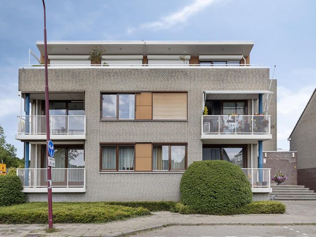 Gebroken Meeldijk 122, Barendrecht