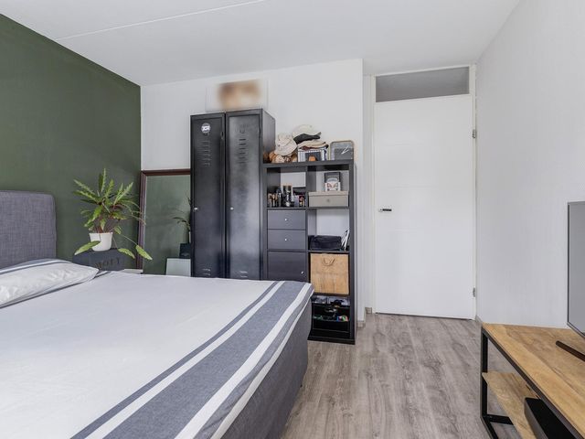 Meerwedesingel 15, Barendrecht