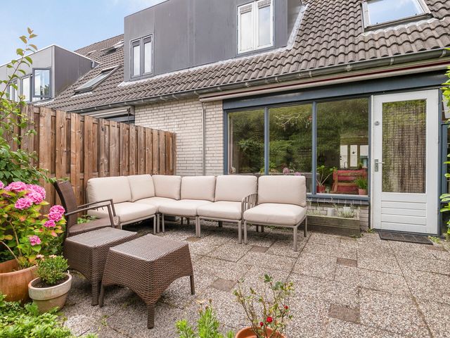 Truus Smuldersstraat 2, Leiden
