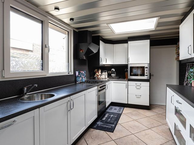 Domela Nieuwenhuisstraat 22, Papendrecht