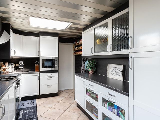 Domela Nieuwenhuisstraat 22, Papendrecht
