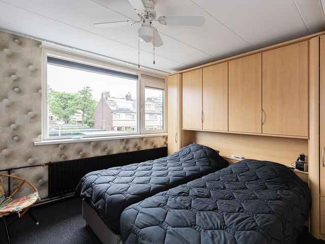 Domela Nieuwenhuisstraat 22, Papendrecht