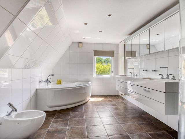 Bandeliersberg 16, Roosendaal