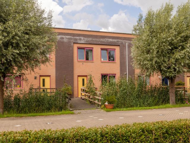 Vrouwenmantel 81, Schoonhoven