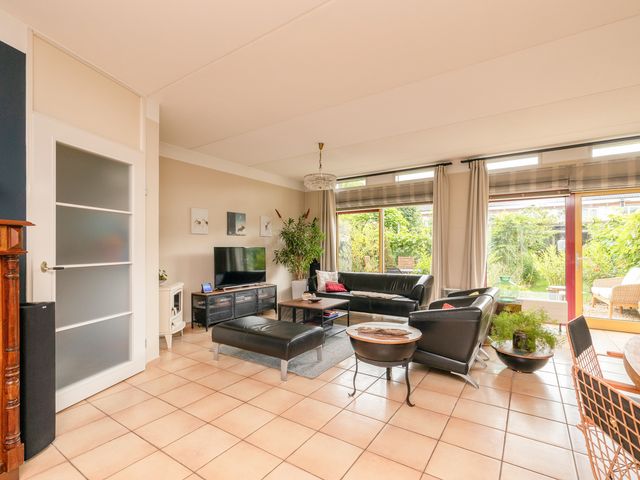 Vrouwenmantel 81, Schoonhoven