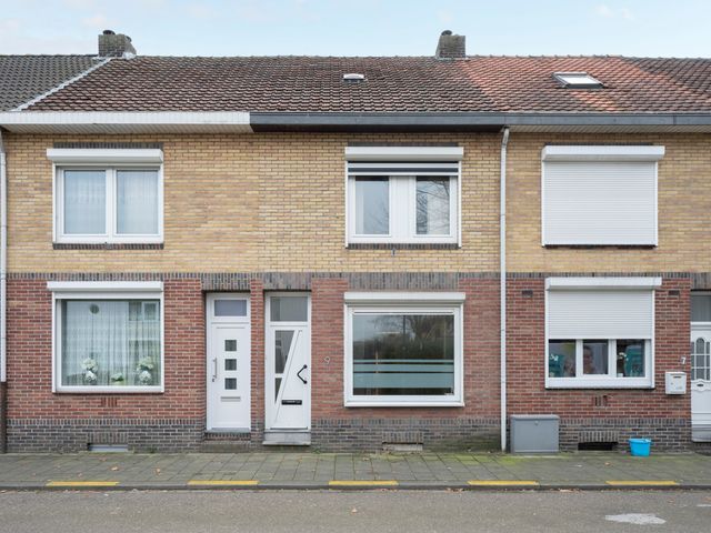 Sint Lambertusstraat 9, Sittard