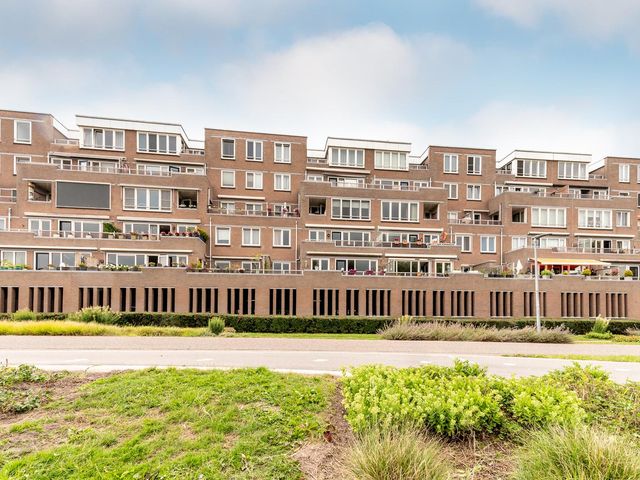 Urkwal 35, Almere