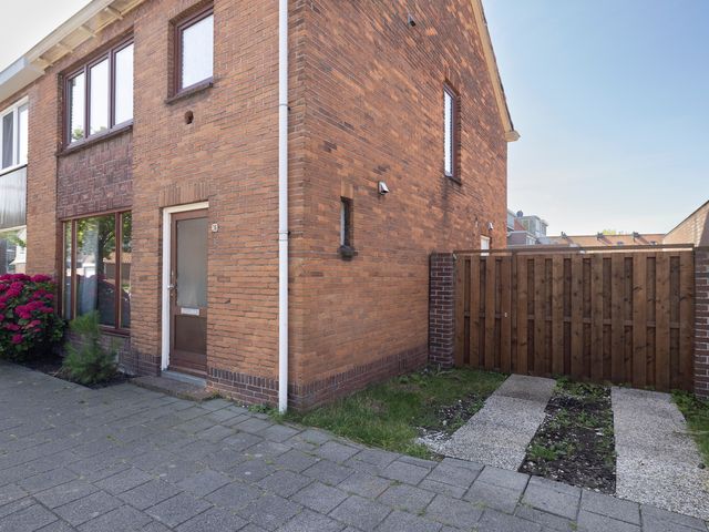 Melklaan 36, Velsen-Noord