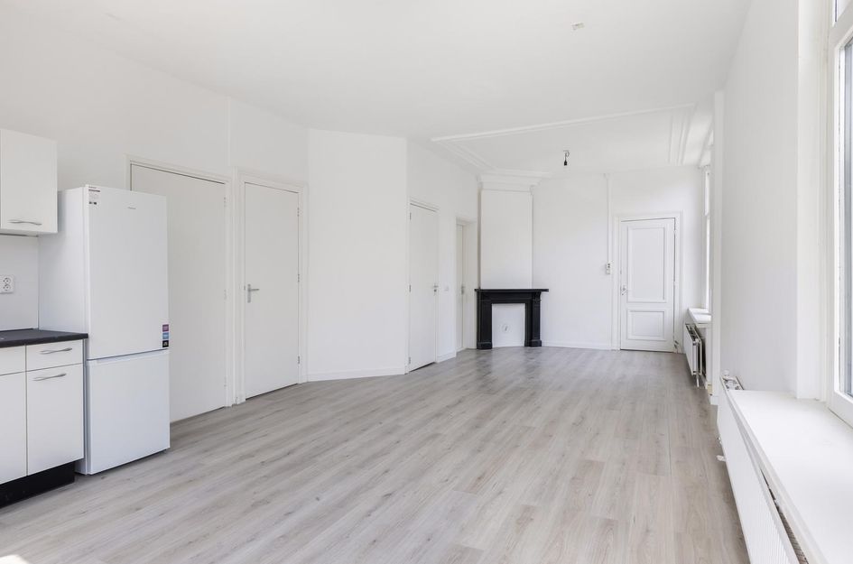 Koninginnestraat 81