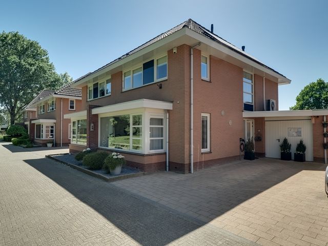 Kruisgang 5, Grootebroek