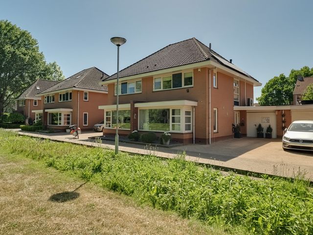 Kruisgang 5, Grootebroek