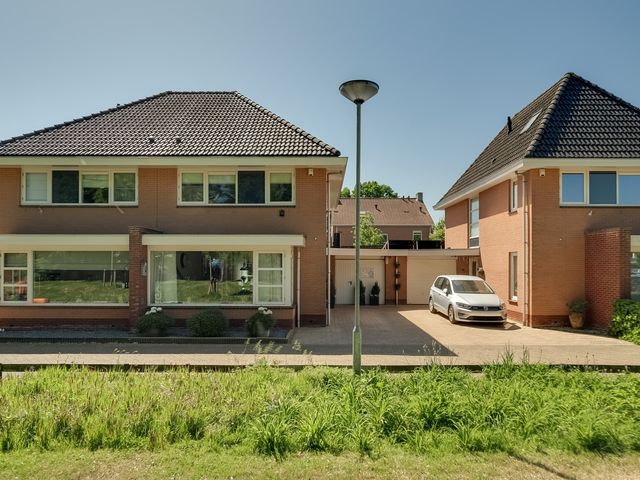 Kruisgang 5, Grootebroek