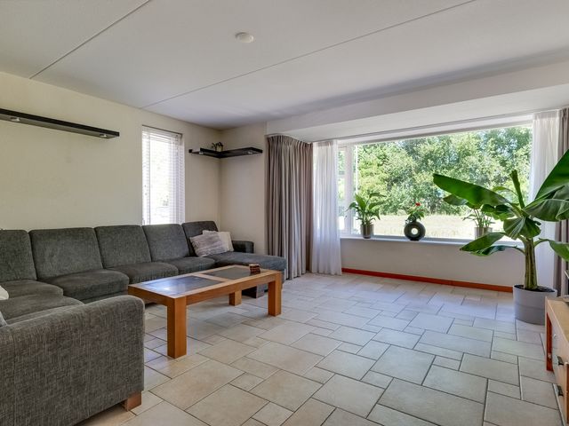 Kruisgang 5, Grootebroek