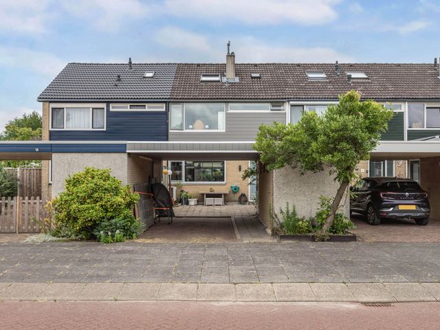 Delta 12, Lelystad