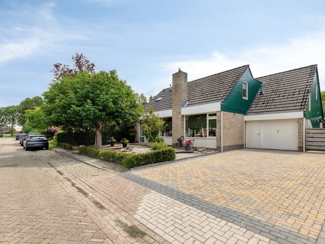 Elzenstraat 5, Nieuwolda