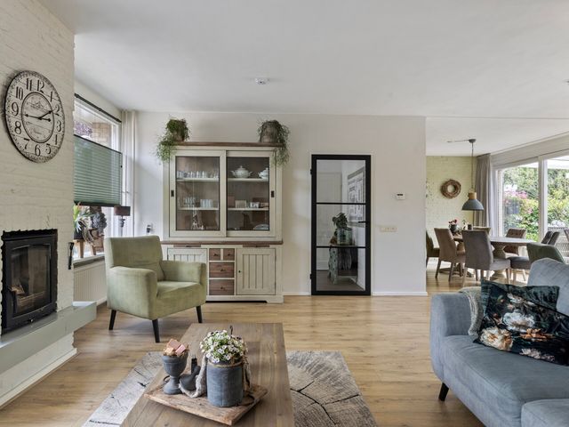Elzenstraat 5, Nieuwolda