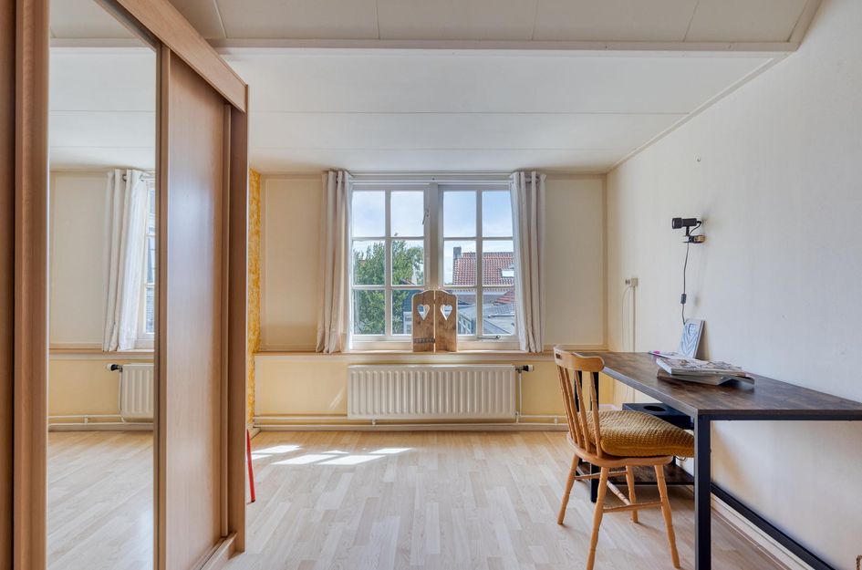 Dorpsstraat 100