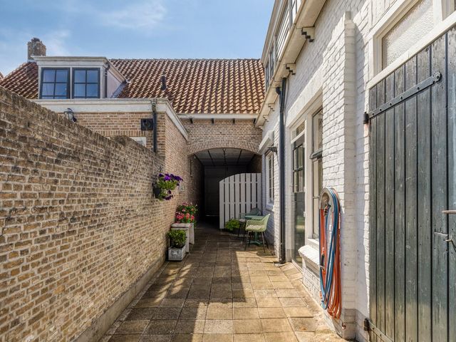 Dorpsstraat 100, Wemeldinge