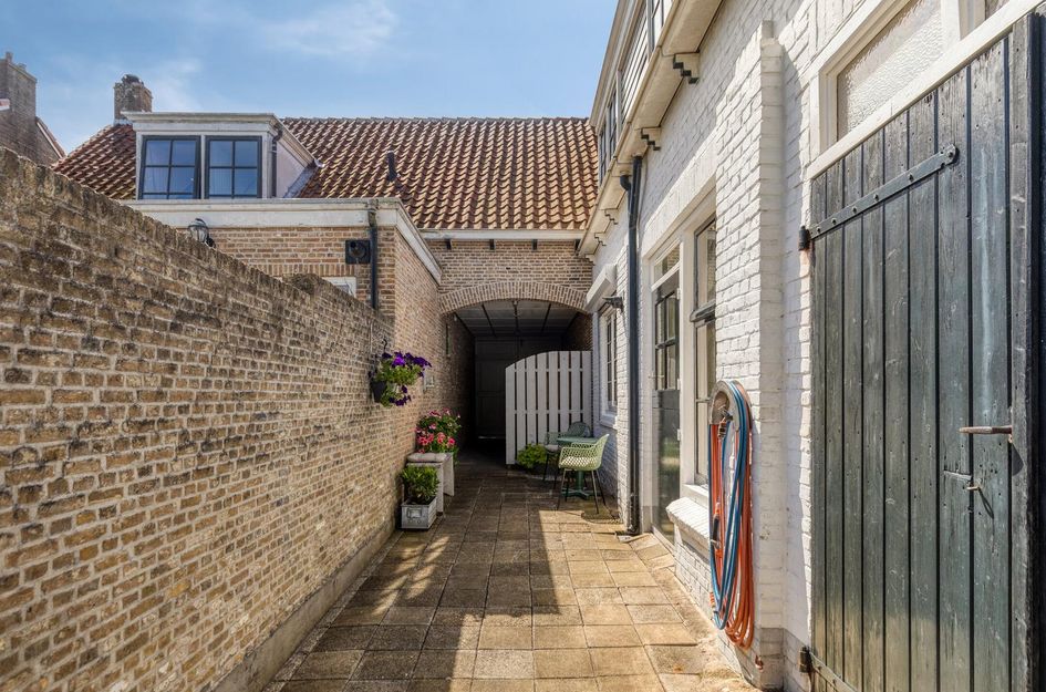 Dorpsstraat 100