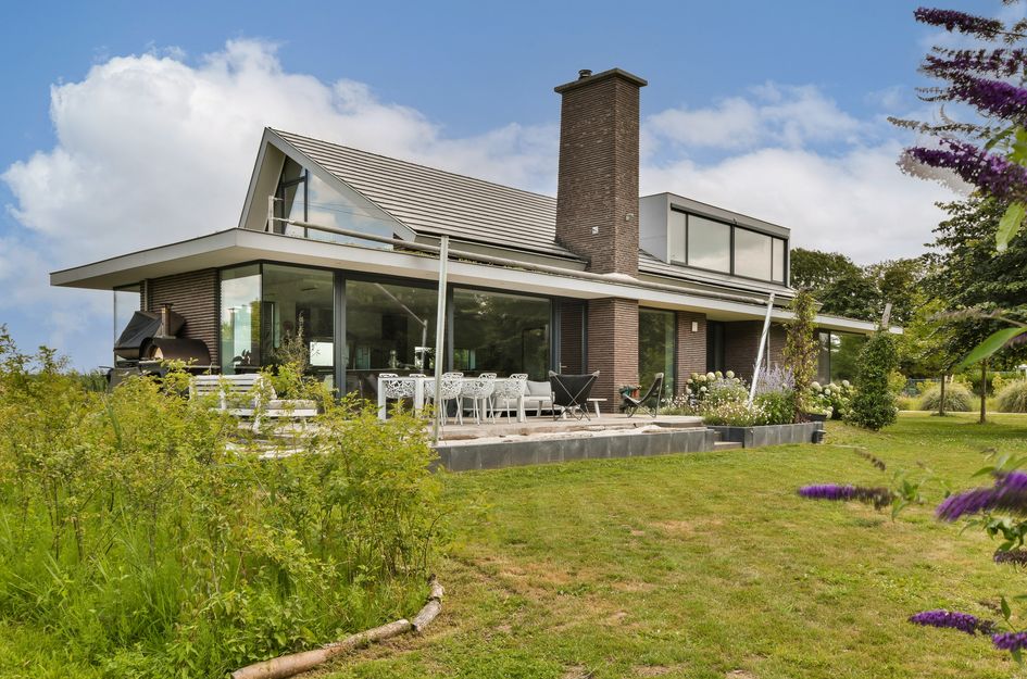 Dorpeldijk 13