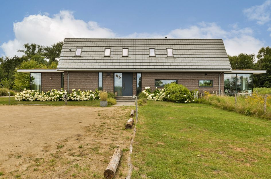 Dorpeldijk 13