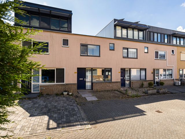 Van Ravesteyn-erf 255, Dordrecht