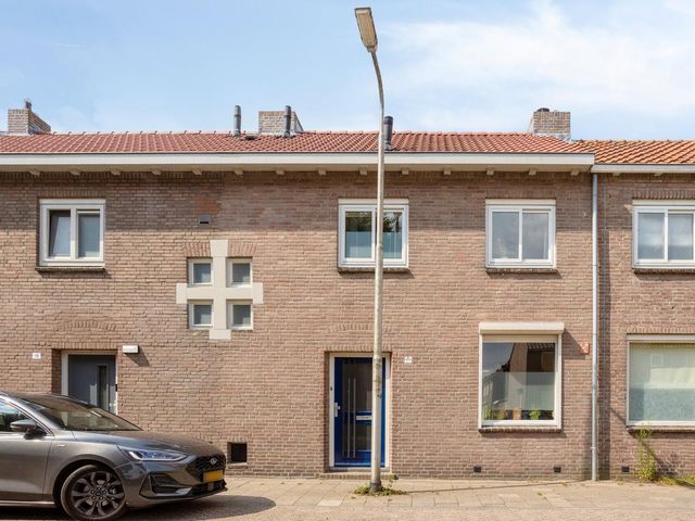Landbouwstraat 13, Tilburg